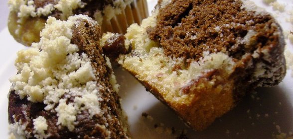 Маффины двухцветные со штрейзелем