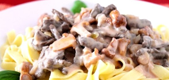 Паста с лисичками в сметане