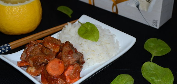 Индейка в томатно-лимонном соусе с рисом