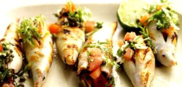 Жареные фаршированные кальмары