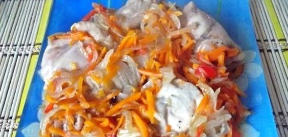 Курица в банке с овощами