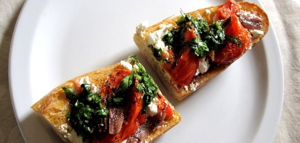 Гренки с анчоусами