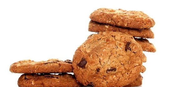 Овсяное печенье с шоколадом и вишней