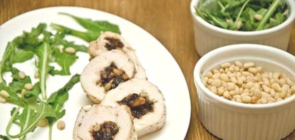 Индейка с черносливом и орехами