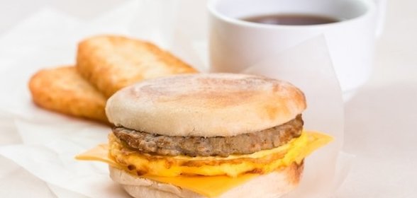 Сэндвич с сыром и яйцом