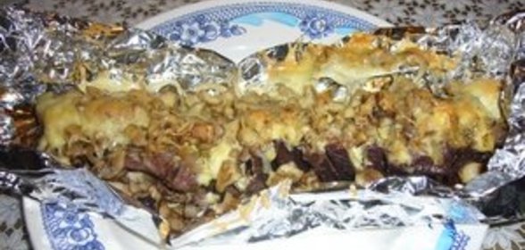 Ребрышки запеченые с грибами и сыром