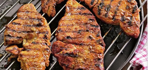 Стейки из индейки на сковороде