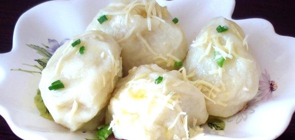 Картофельные кнедлики с сыром