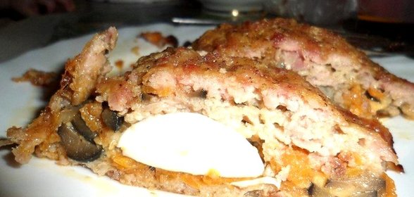 Мясной рулет с начинкой