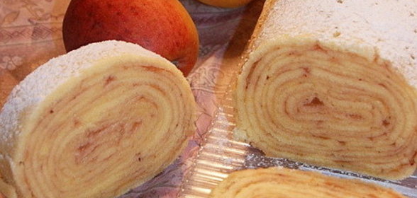 Рулет с яблокамиBolo de Rolo