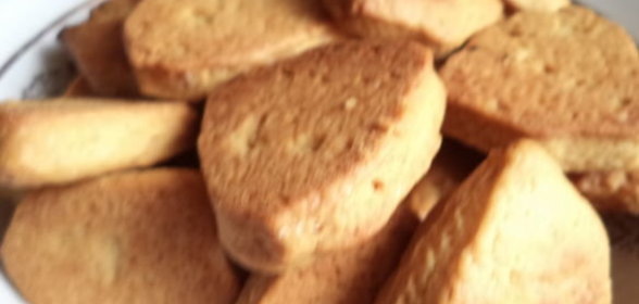 Простое печенье на кефире