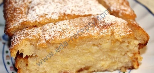 Яблочный кекс