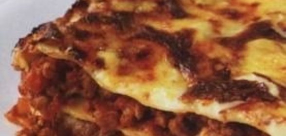 Жареные шампиньоны с грушами в малиновом соусе