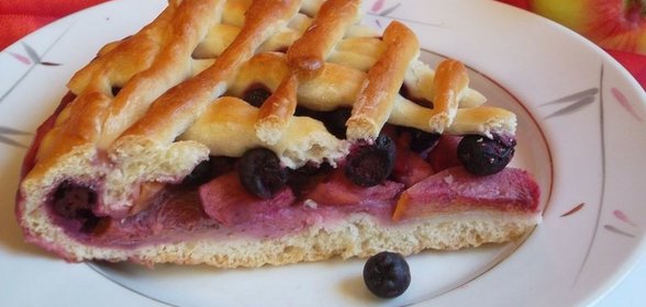 Фруктово-ягодный пирог