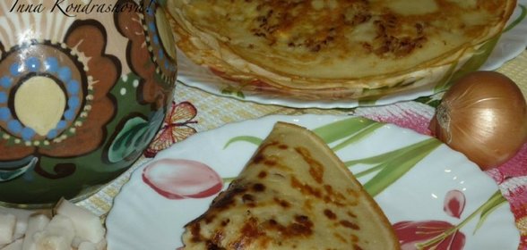 Блины на кефире с луком и шкварками