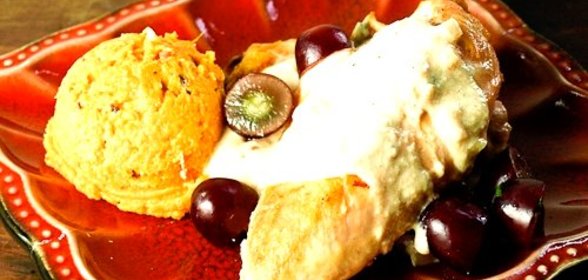 Курица под сливочным соусом
