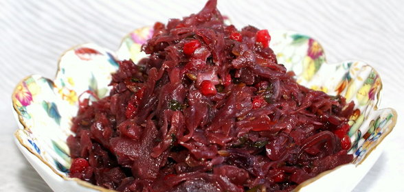 Салат со сливой