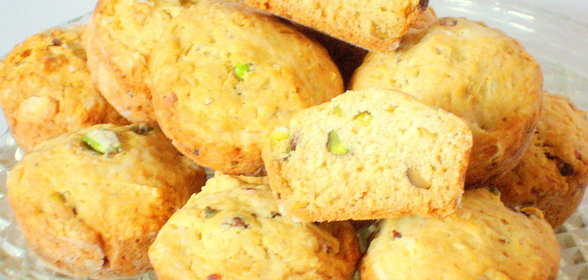 Мини-кексы на рассоле с фисташками