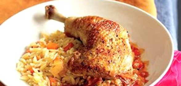 Острая курица с пловом орзо