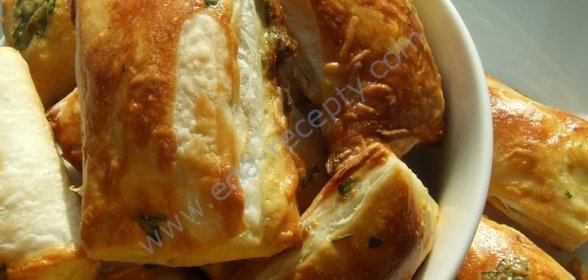Слойки бульонные с сыром