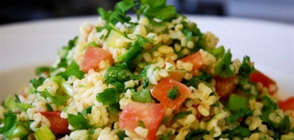 Табуле с зеленым луком