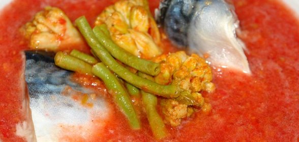 Хурен-махн-гуертяган (Жареное мясо с лапшой)