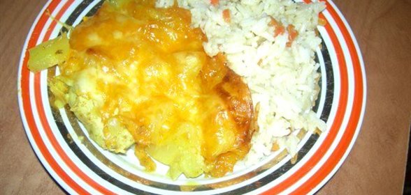 Куриное филе с ананасами и сыром