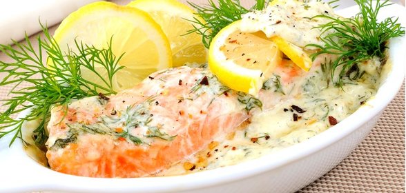 Красная рыба в сливочном соусе в духовке