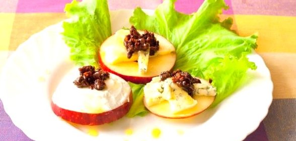 Яблоки с сыром