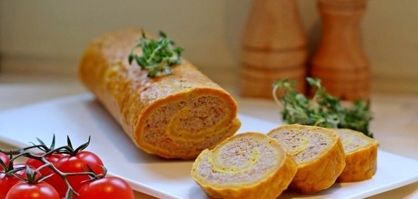Тыквенный рулет с мясным фаршем