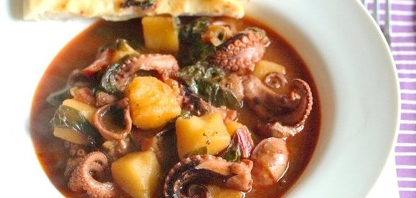 Осьминоги с картофелем