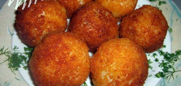 рисовые колобки с мясом и брынзой