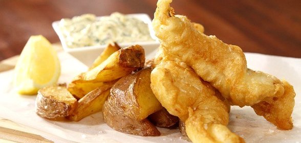 Рыбное филе в пивном кляре с васаби, с картофелем и соусом тартар