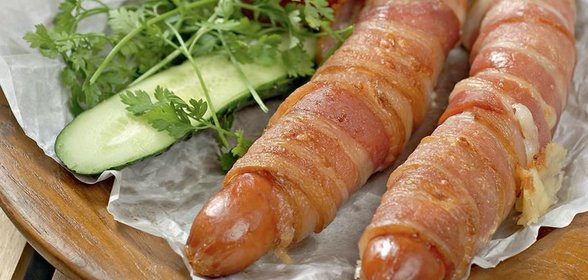 Сосиски в беконе по-немецки