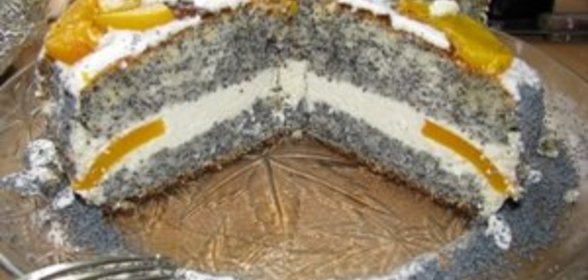 Торт ко дню рождения Маково-творожный с персиками