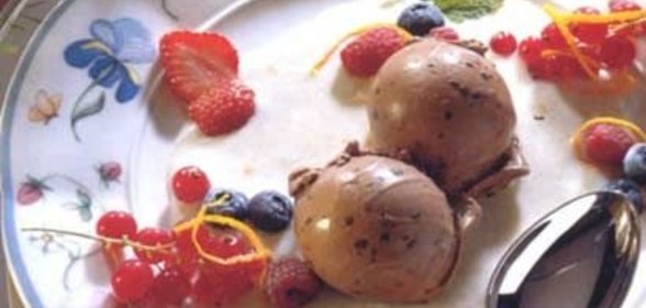 Суп с макаронами, цуккини и консервированной фасолью