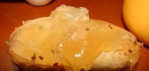 Варенье из крыжовника с зелёным чаем