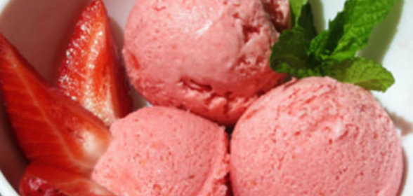 Салат с ветчиной, яблоками и помидорами