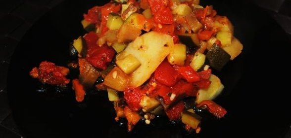 Тушеный картофель с сыром