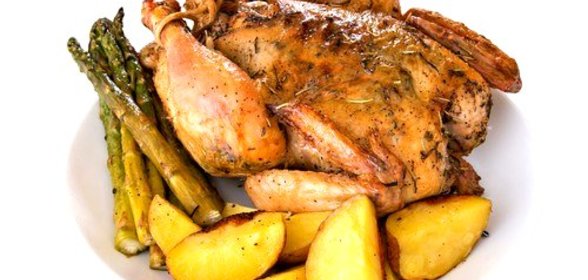 Курица, фаршированная говядиной и клюквой