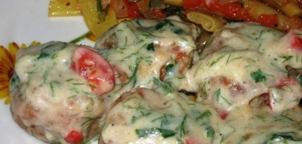 Мясные тефтели с рисом под молочным соусом