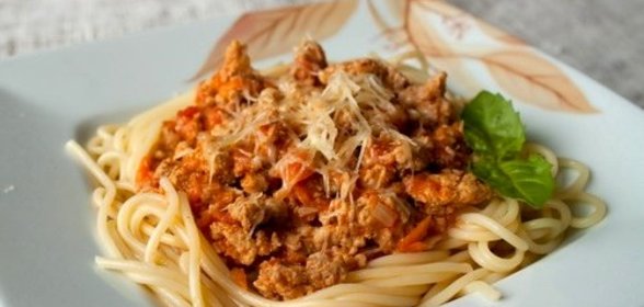 Паста с мясным соусом