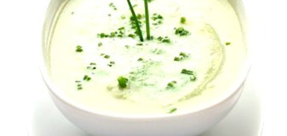 Кубинский суп из цветной капусты с сырным соусом