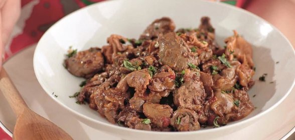 Куриная печенка с лисичками