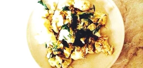 Цветная капуста в яйце и сметане