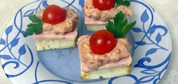 Канапе Делис с ветчиной и фасолью