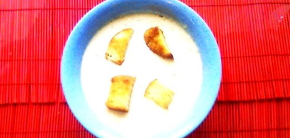 Сырный суп с гренками