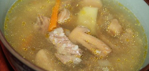 Суп с шампиньонами, белыми грибами и кускусом