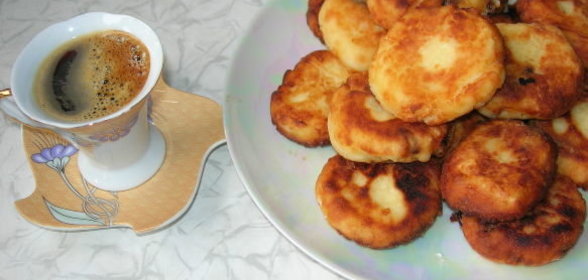 Сырники с изюмом