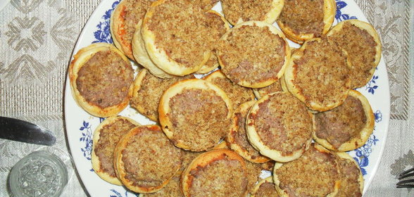 слоеные корзиночки с печеночным паштетом